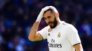 لاعبو ريال مدريد خلال مباراة على ملعب سانتياغو برنابيو