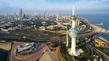 الطقس في الكويت دافئ نهاراً ومائل للبرودة ليلاً