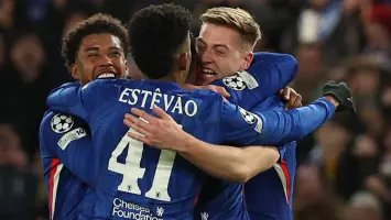 لاعبو تشيلسي يحتفلون بالفوز على ريكسهام في كأس الاتحاد الإنجليزي