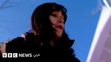 امرأة مهاجرة تتحدث عن تجربتها