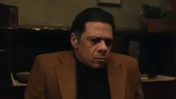 مشهد درامي من مسلسل حكاية نرجس يظهر لحظة القبض والتحقيقات