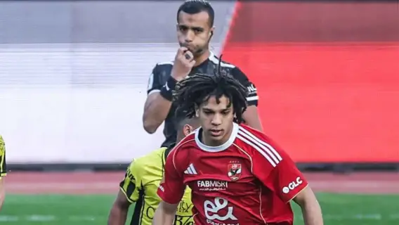 مباراة بين الأهلي وسموحة في الدوري المصري