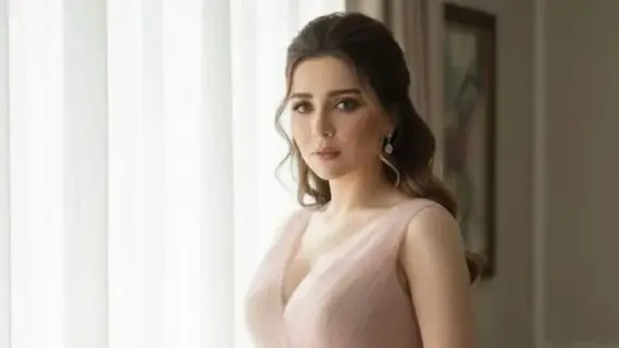 الفنانة مي عز الدين - من حسابها على انستغرام