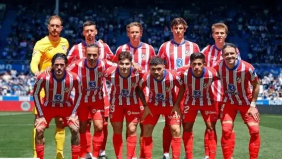 مباراة كرة قدم بين أتلتيكو مدريد وريال سوسيداد