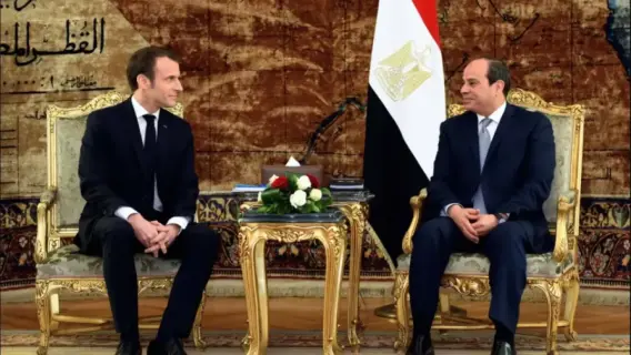 السيسي وماكرون يناقشان التوترات الإقليمية