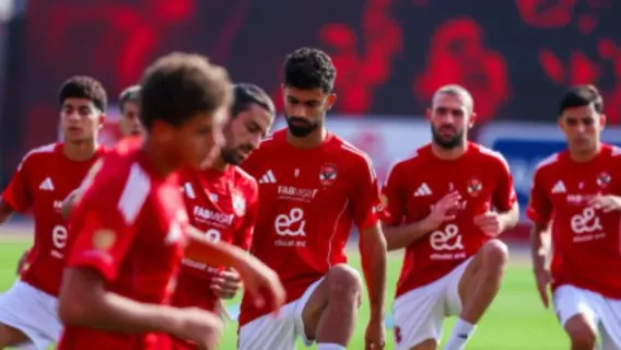 مباراة كرة قدم بين الأهلي والترجي